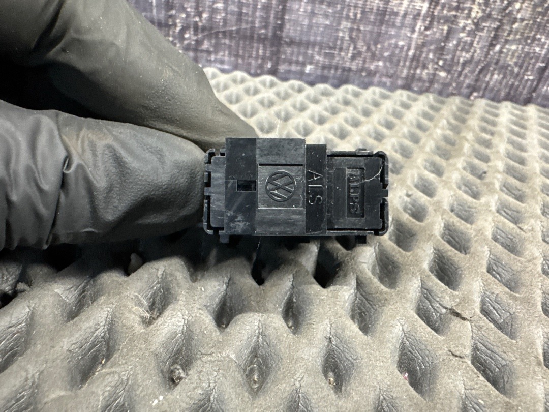 Кнопка центрального замка, 350 рублей, Красноярск