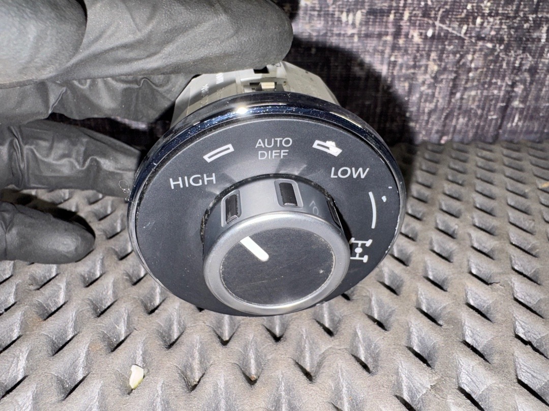 Переключатель блокировки дифференциала, 500 рублей, Красноярск