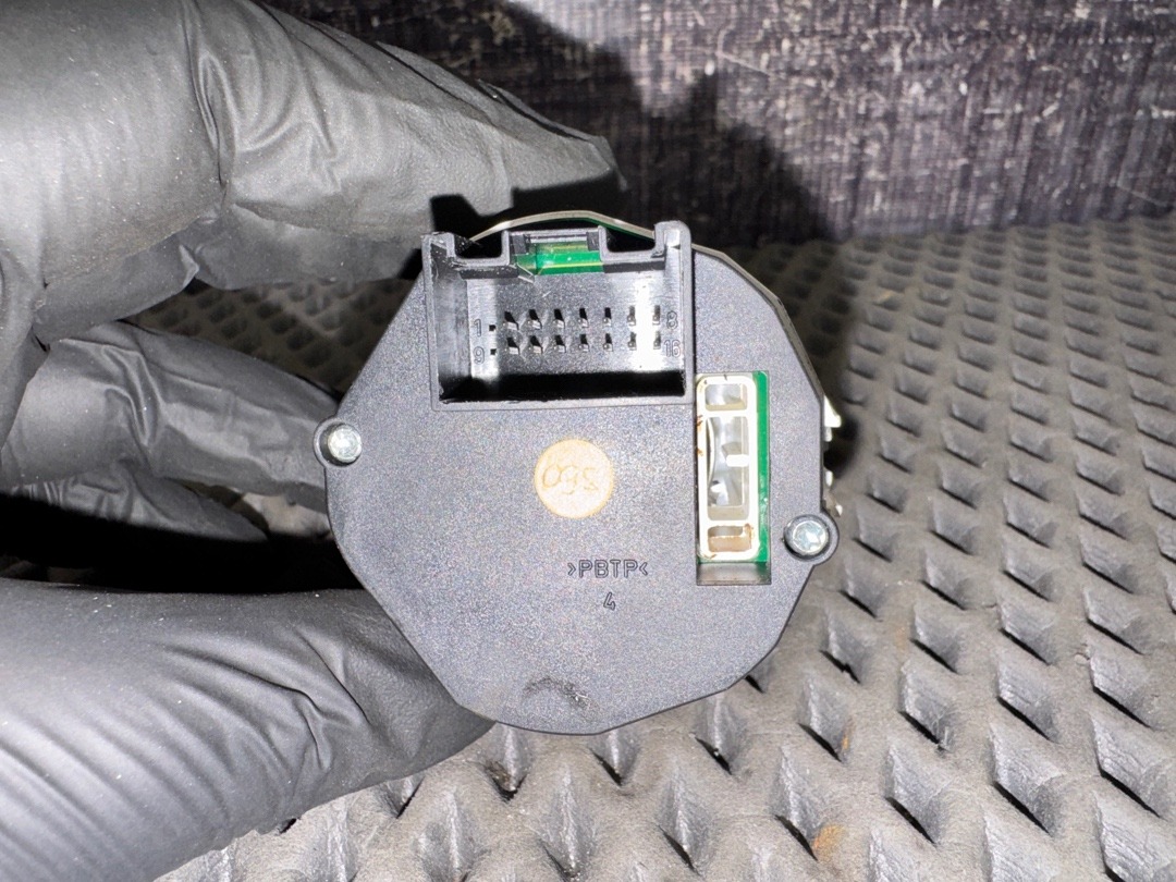 Переключатель блокировки дифференциала, 500 рублей, Красноярск