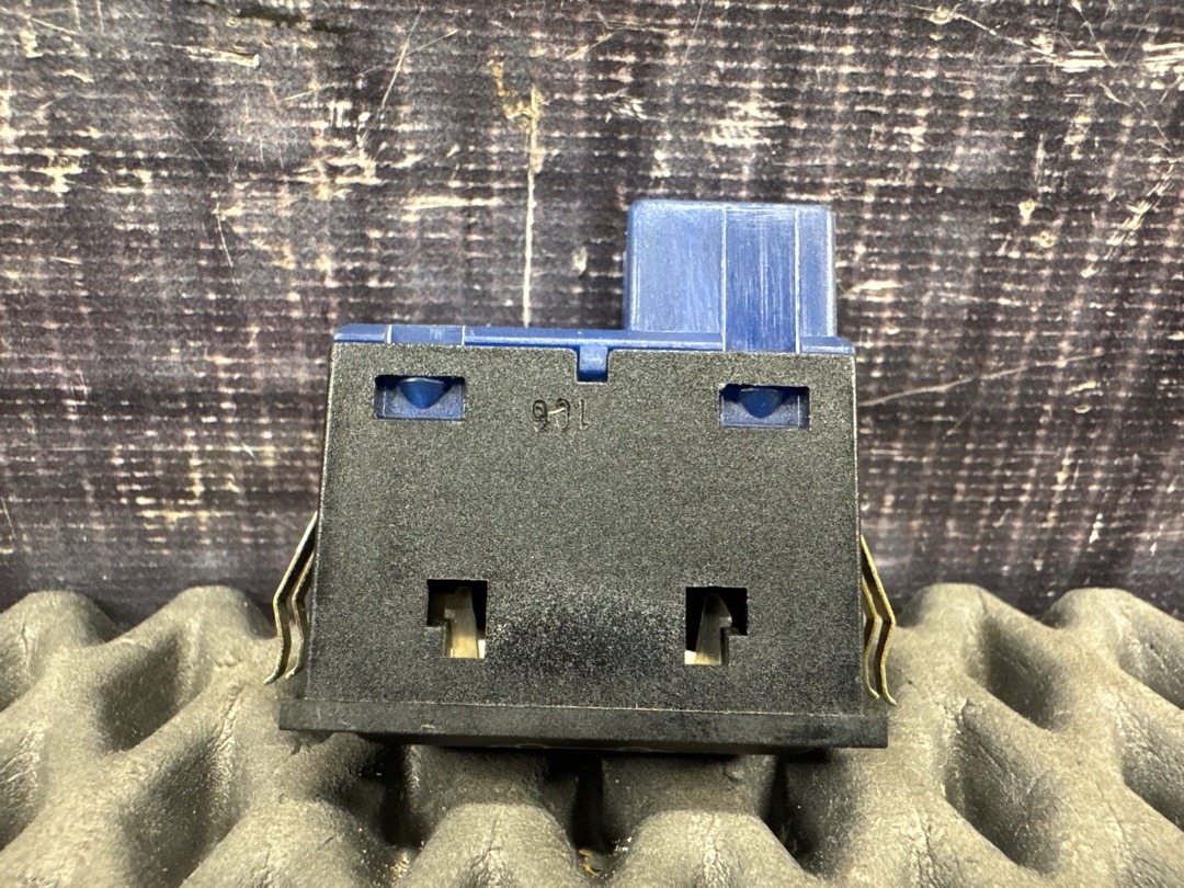 Кнопка открывания багажника, 276 рублей, Красноярск