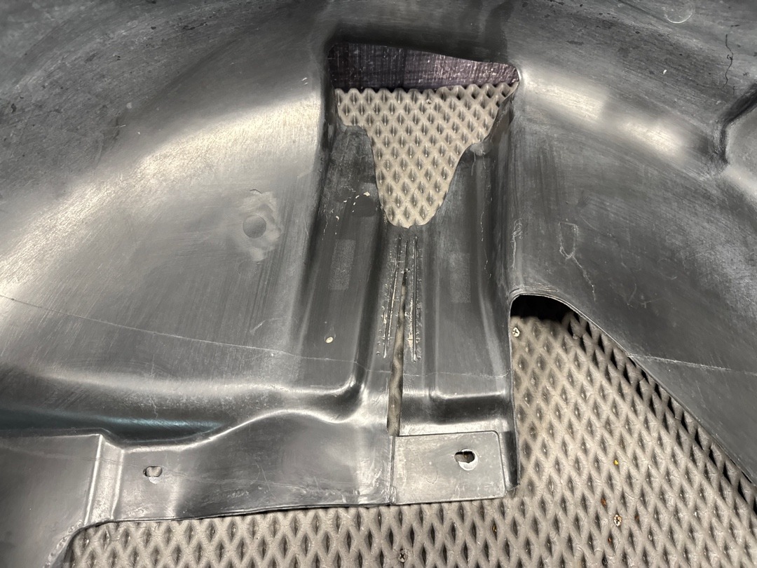 Подкрылок, 1760 рублей, Красноярск