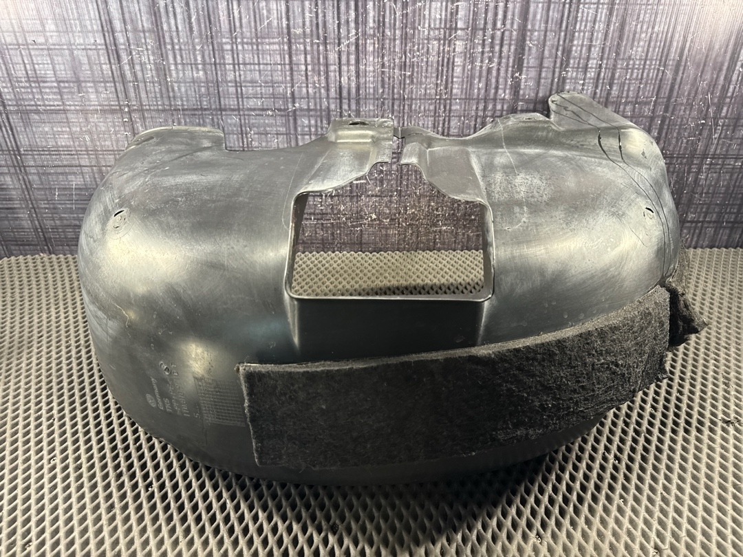 Подкрылок, 1760 рублей, Красноярск