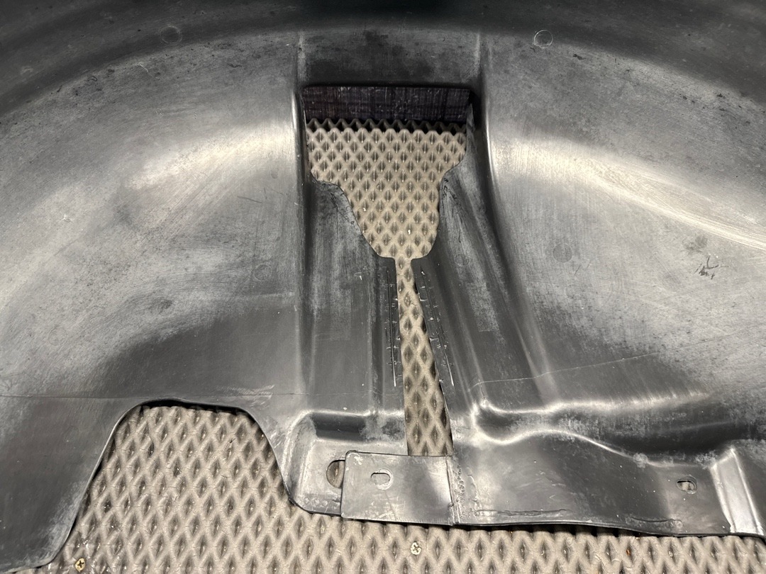 Подкрылок, 1760 рублей, Красноярск