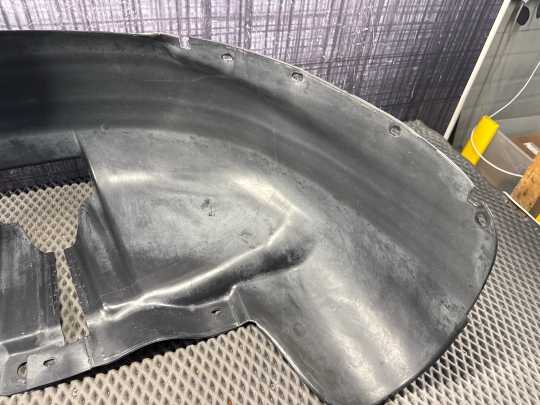 Подкрылок, 1760 рублей, Красноярск