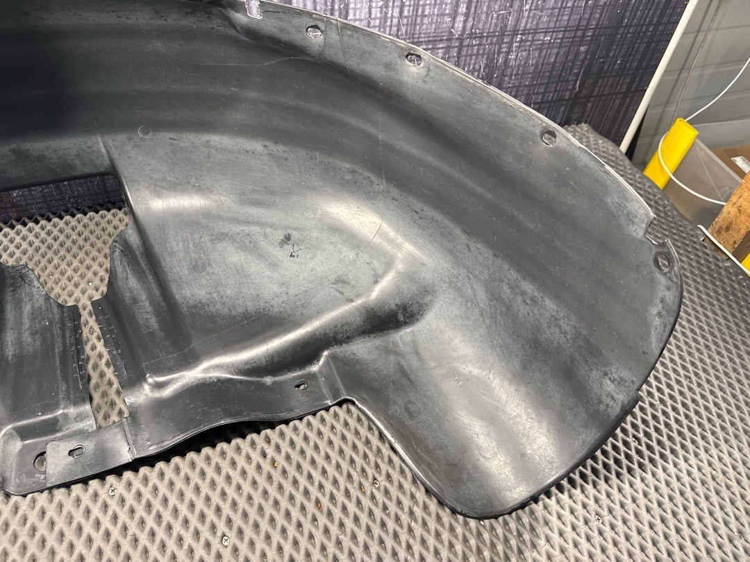 Подкрылок, 1760 рублей, Красноярск