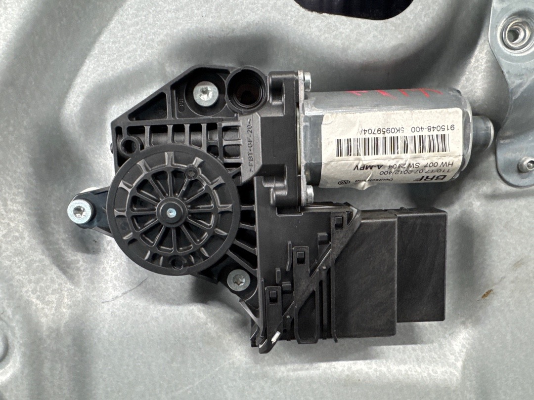 Стеклоподъемник, 2360 рублей, Красноярск