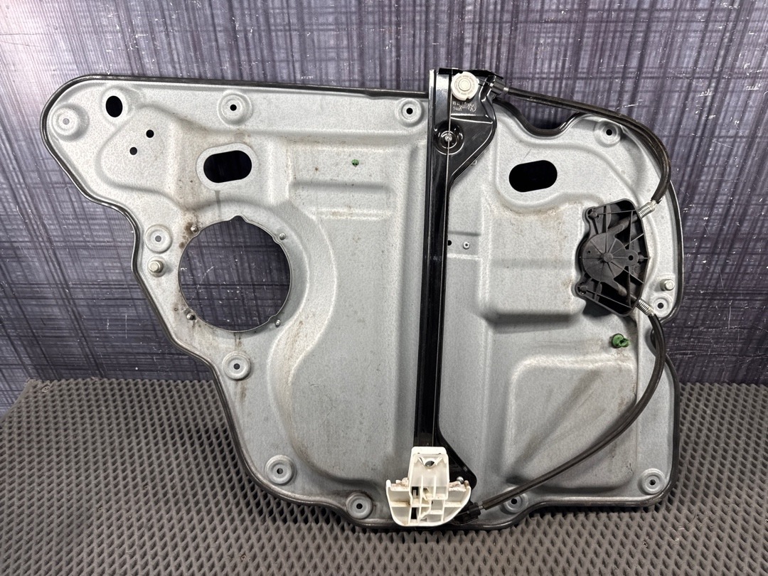 Стеклоподъемник, 2360 рублей, Красноярск