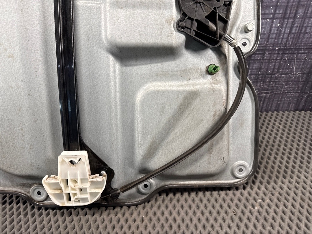 Стеклоподъемник, 2360 рублей, Красноярск