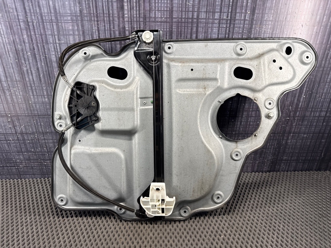 Стеклоподъемник, 2360 рублей, Красноярск