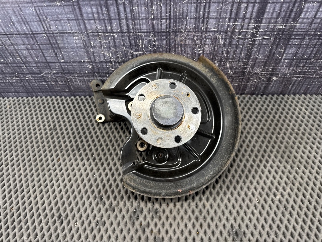 Поворотный кулак, 3680 рублей, Красноярск