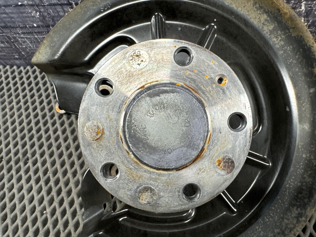 Поворотный кулак, 3680 рублей, Красноярск