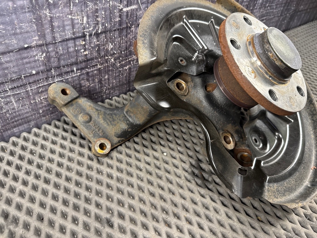 Поворотный кулак, 3680 рублей, Красноярск