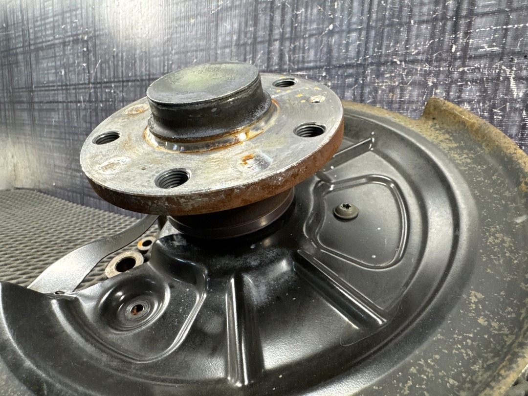 Поворотный кулак, 3680 рублей, Красноярск