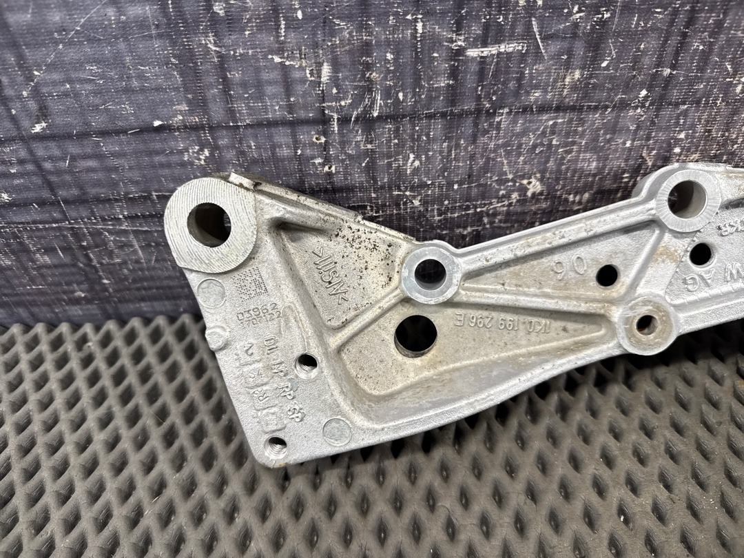 Кронштейн, 3180 рублей, Красноярск