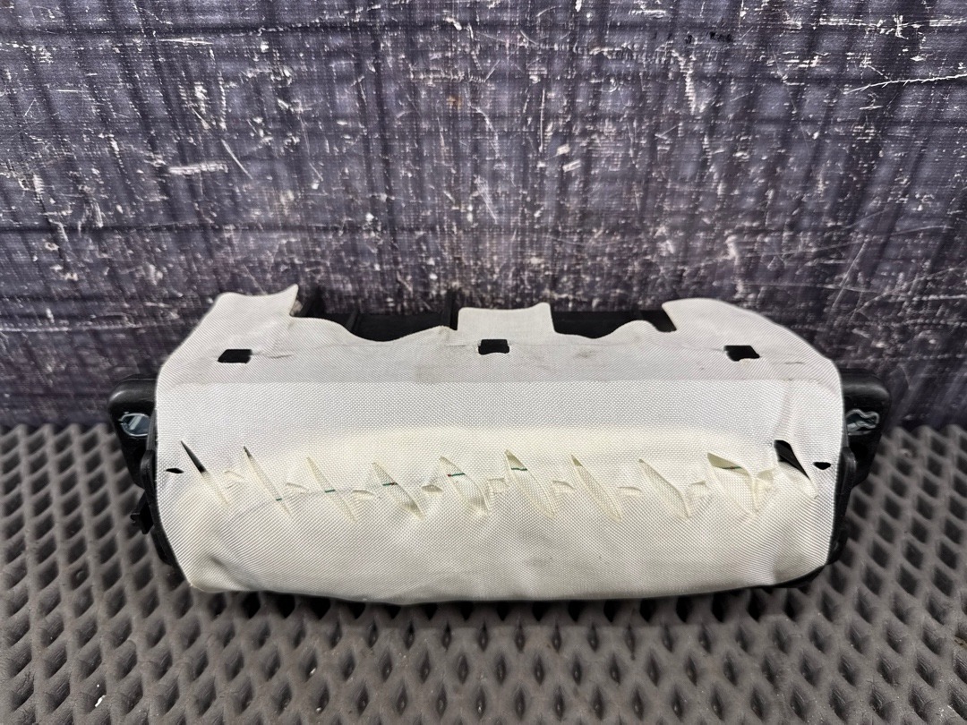 Подушка безопасности, 3720 рублей, Красноярск