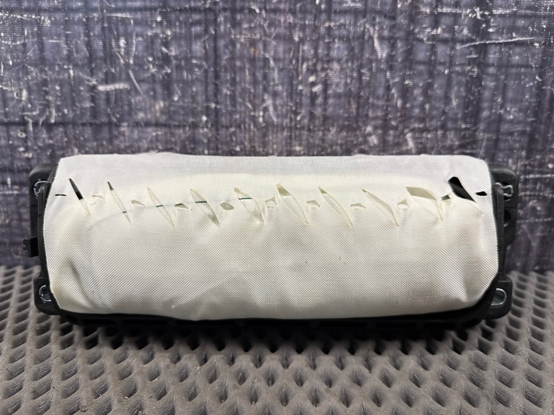 Подушка безопасности, 3720 рублей, Красноярск