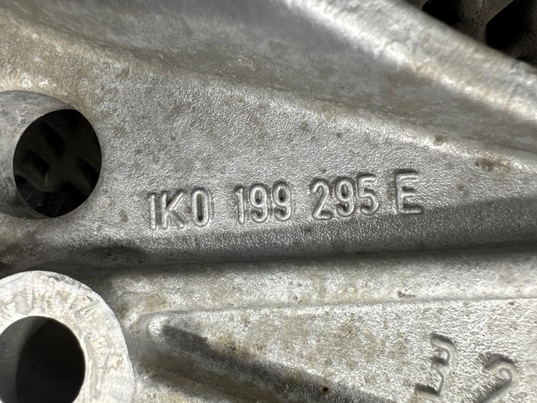 Кронштейн, 3180 рублей, Красноярск