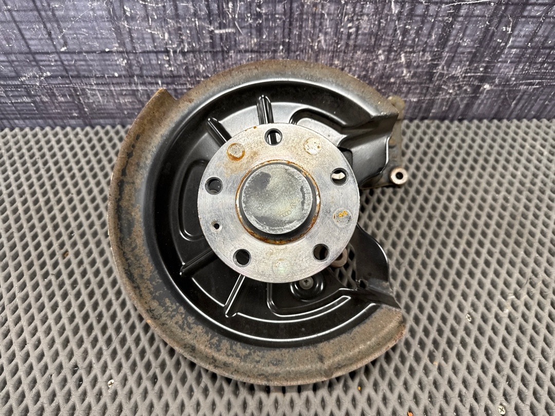 Поворотный кулак, 3680 рублей, Красноярск