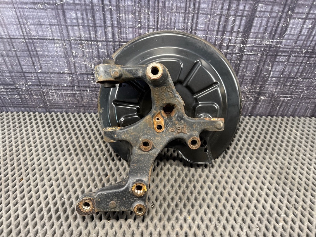 Поворотный кулак, 3680 рублей, Красноярск