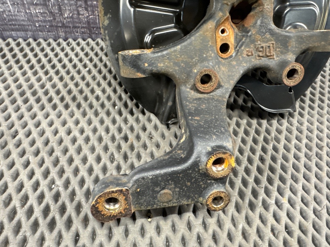 Поворотный кулак, 3680 рублей, Красноярск