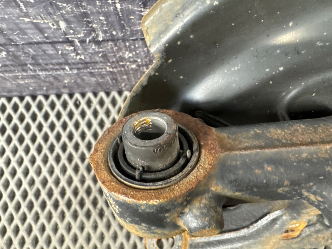 Поворотный кулак, 3680 рублей, Красноярск