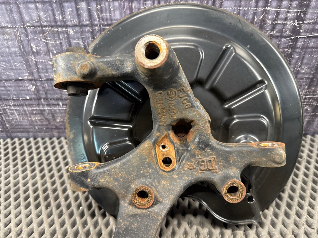 Поворотный кулак, 3680 рублей, Красноярск