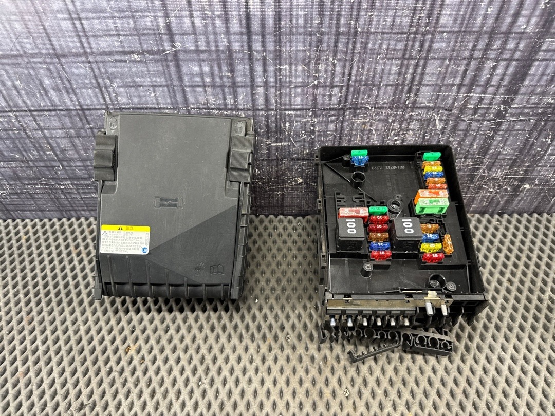 Блок предохранителей, 2820 рублей, Красноярск