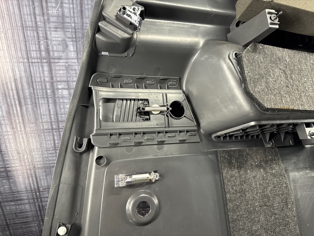 Обшивка багажника, 3910 рублей, Красноярск