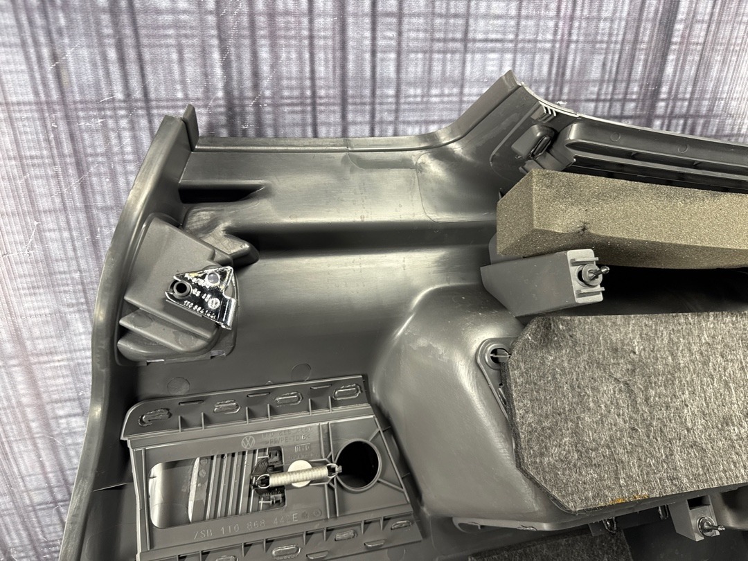 Обшивка багажника, 3910 рублей, Красноярск