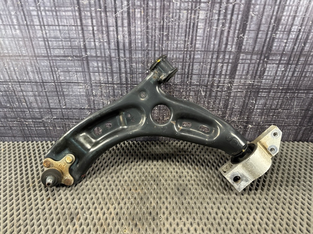 Рычаг подвески, 3230 рублей, Красноярск