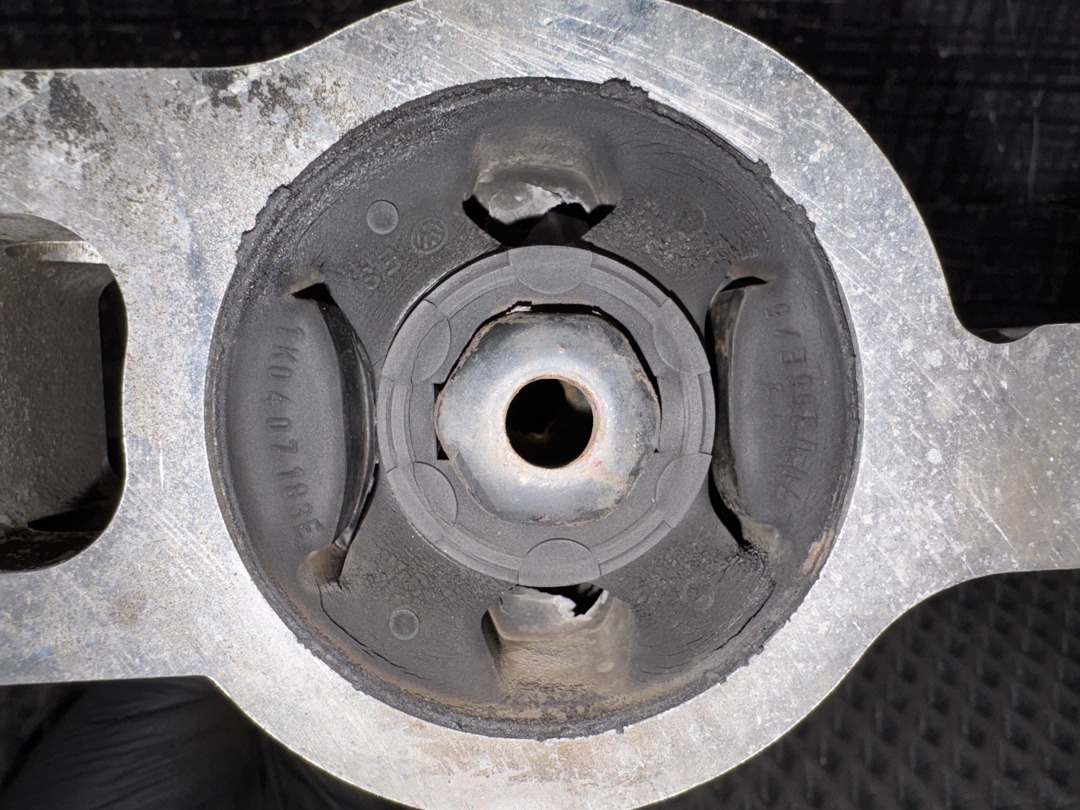 Рычаг подвески, 3230 рублей, Красноярск