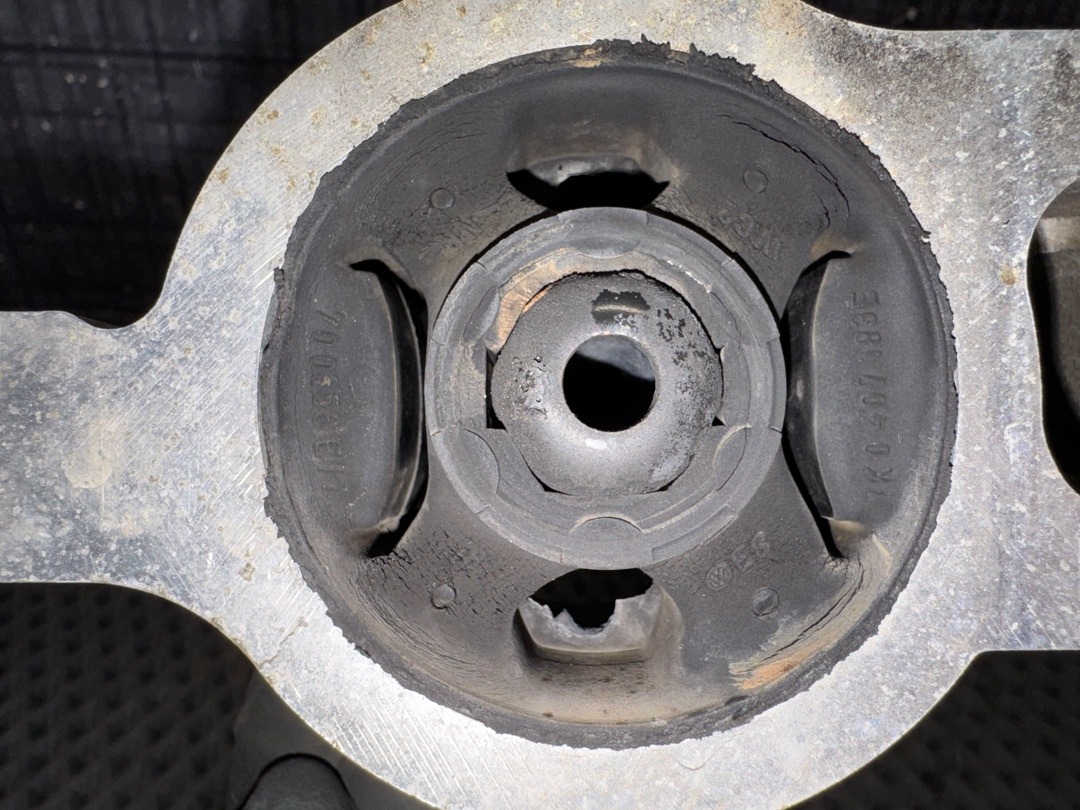 Рычаг подвески, 3230 рублей, Красноярск