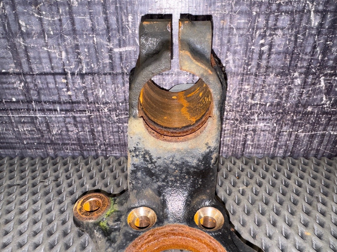 Поворотный кулак, 2370 рублей, Красноярск