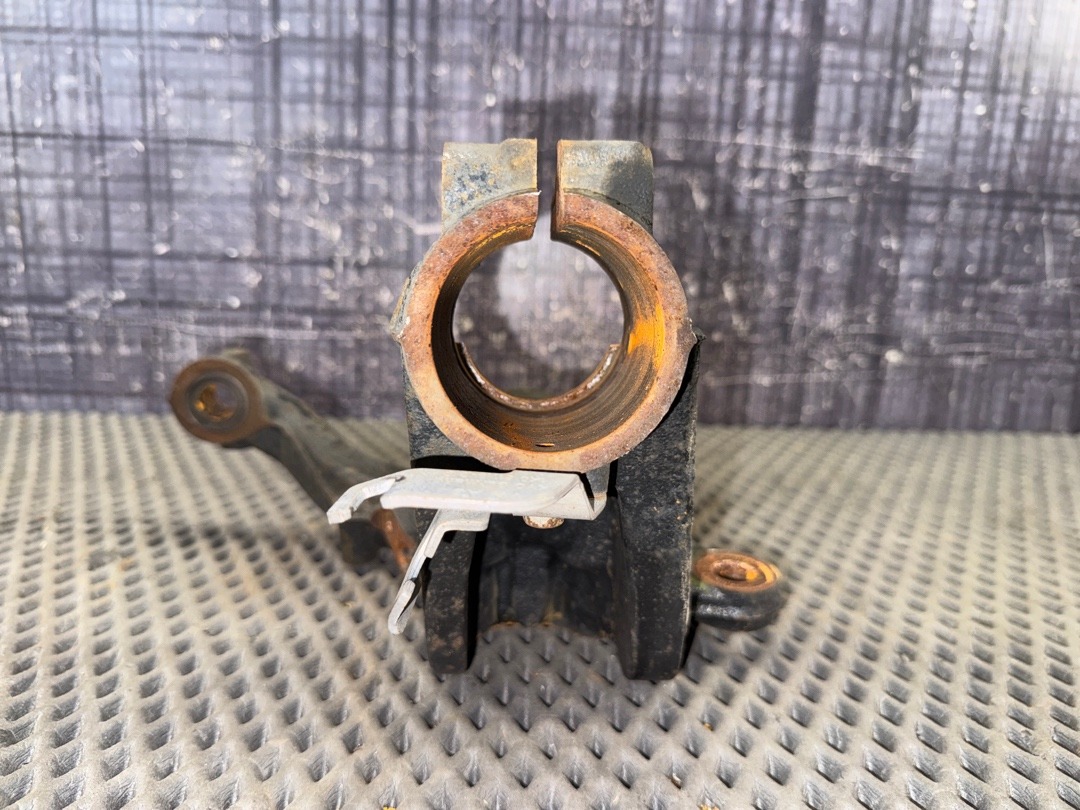 Поворотный кулак, 2370 рублей, Красноярск