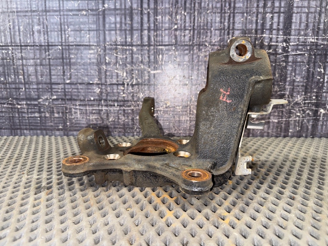 Поворотный кулак, 2370 рублей, Красноярск