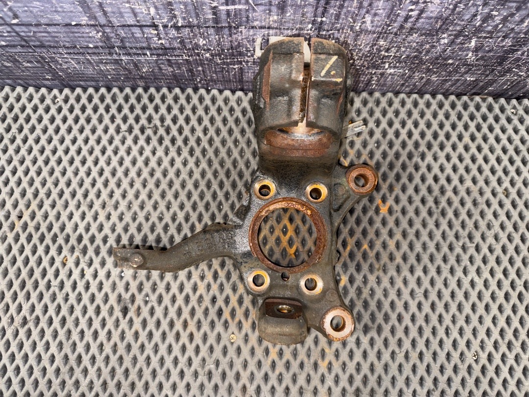 Поворотный кулак, 2370 рублей, Красноярск