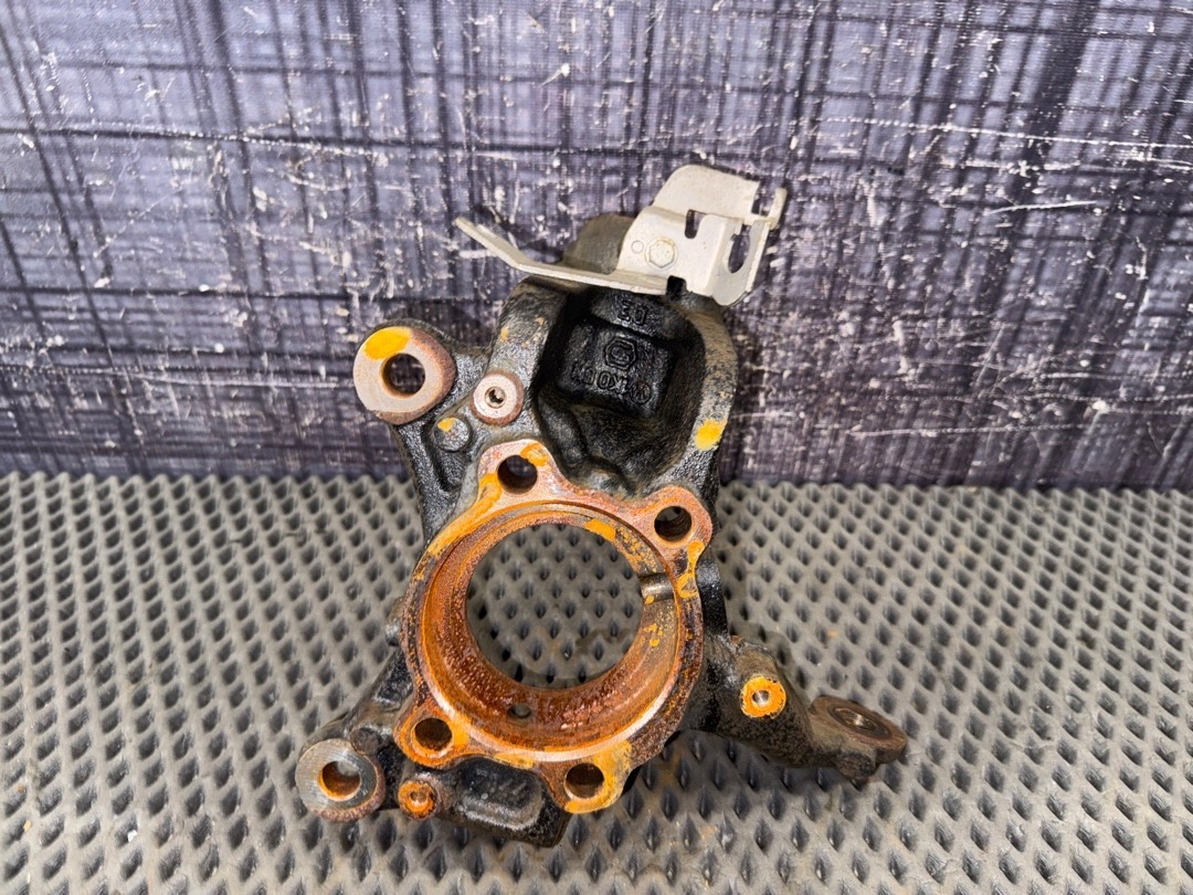 Поворотный кулак, 2370 рублей, Красноярск