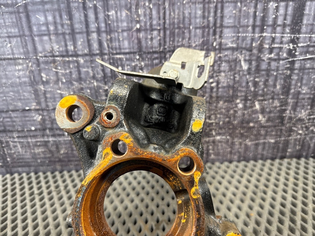 Поворотный кулак, 2370 рублей, Красноярск