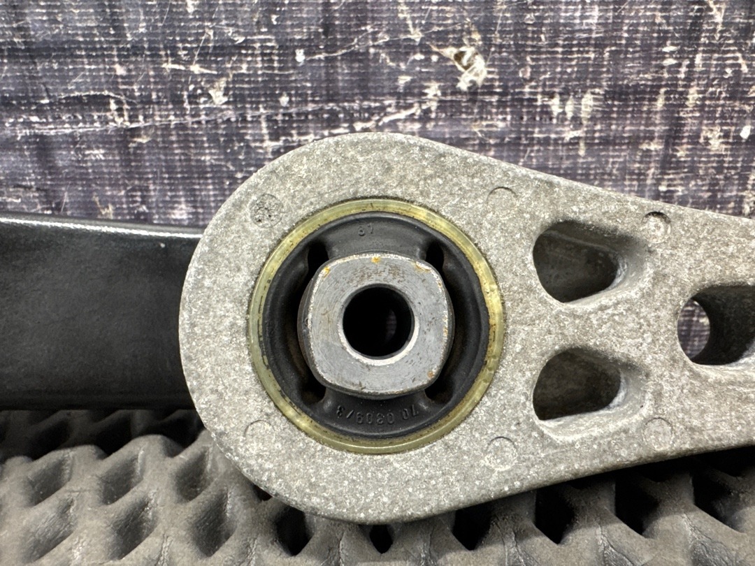 Опора двигателя, 970 рублей, Красноярск