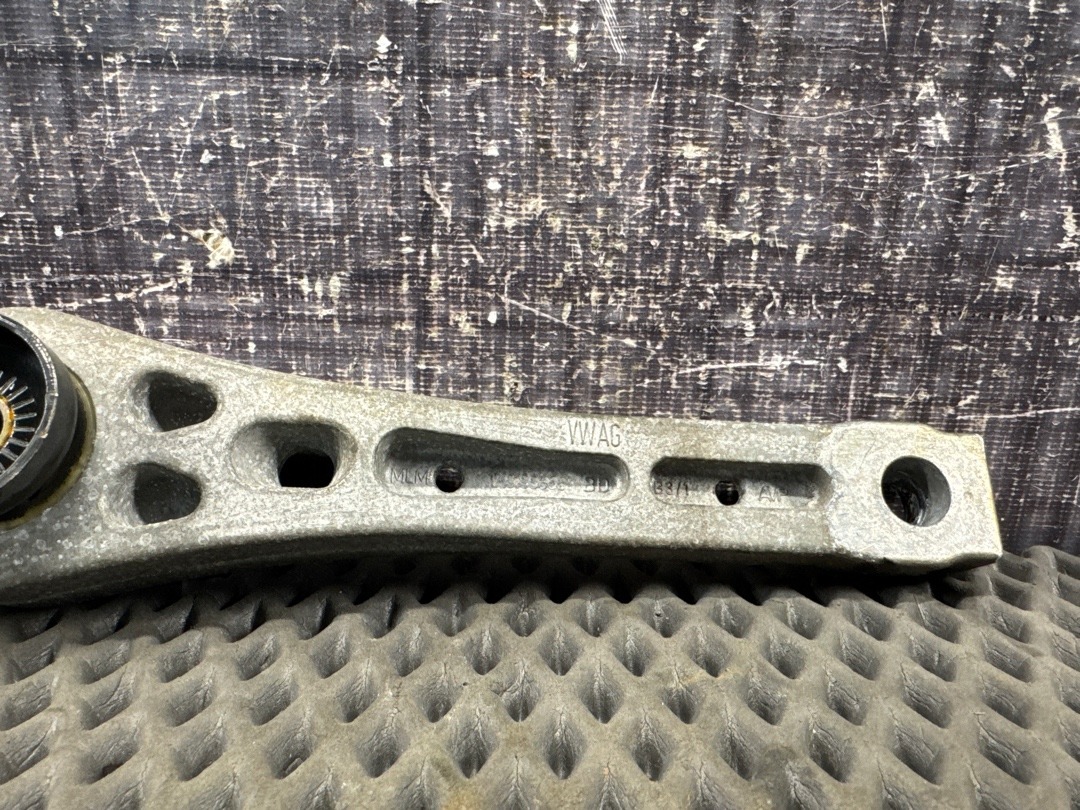 Опора двигателя, 970 рублей, Красноярск