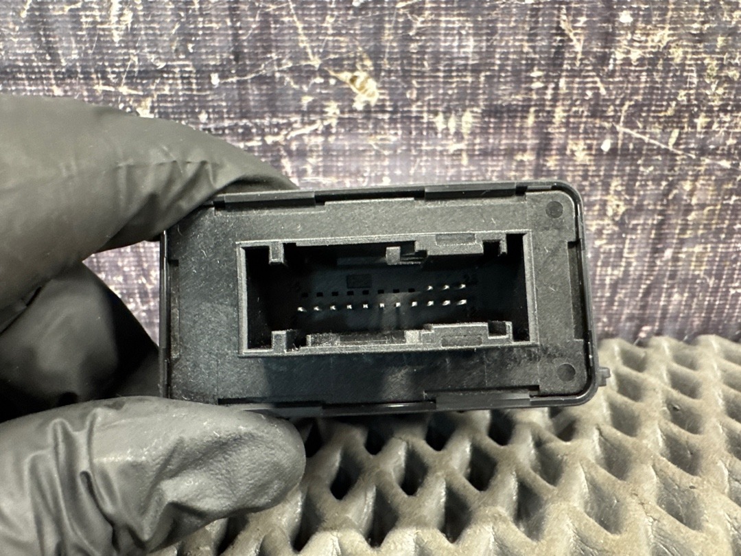 Блок управления адаптивным освещением, 2560 рублей, Красноярск