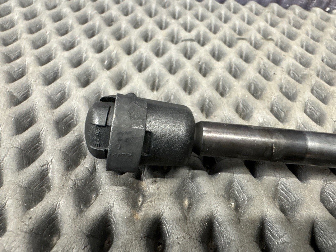 Амортизатор багажника, 870 рублей, Красноярск