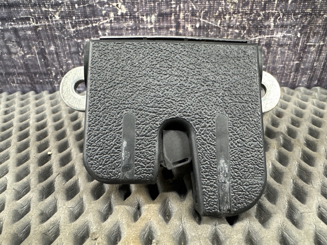 Замок крышки багажника, 3710 рублей, Красноярск