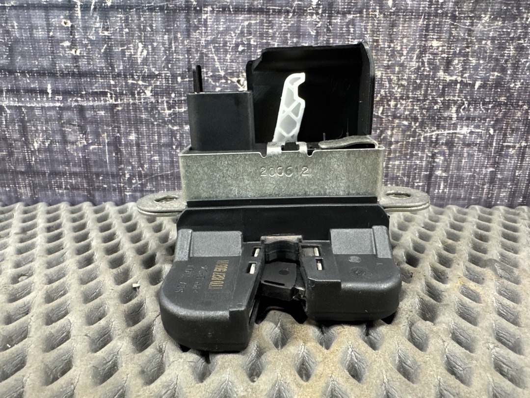 Замок крышки багажника, 3710 рублей, Красноярск