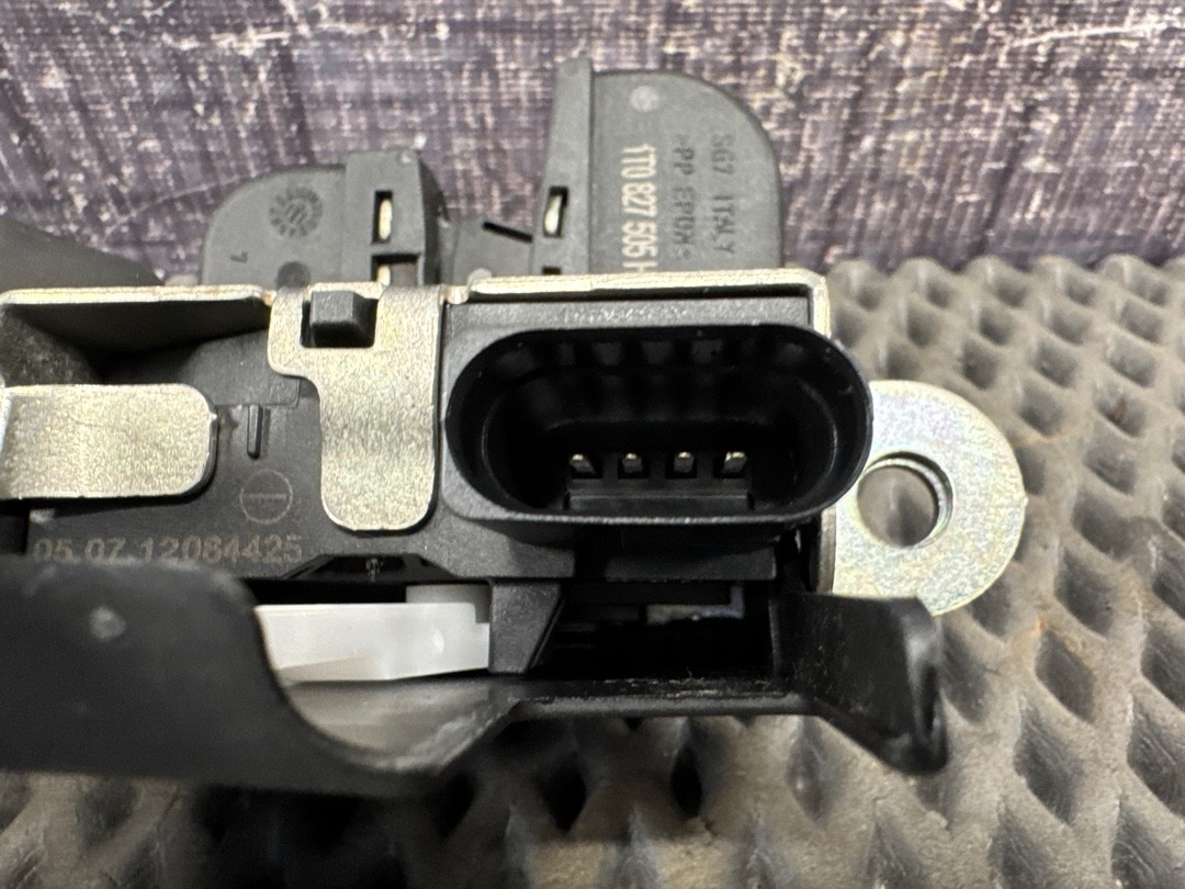 Замок крышки багажника, 3710 рублей, Красноярск