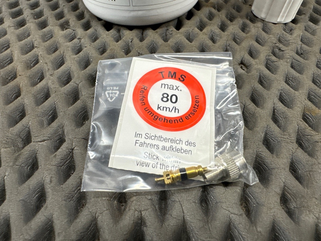 Герметик, 3240 рублей, Красноярск