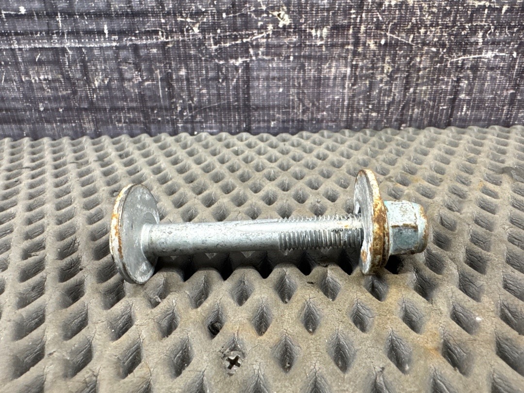 Болт развальный, 710 рублей, Красноярск