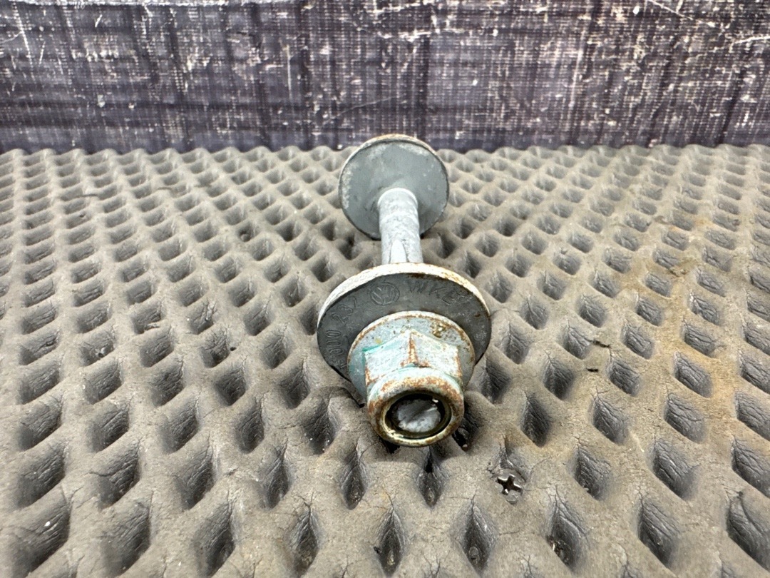 Болт развальный, 710 рублей, Красноярск