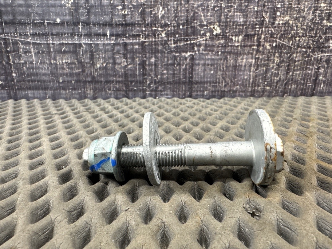 Болт развальный, 710 рублей, Красноярск