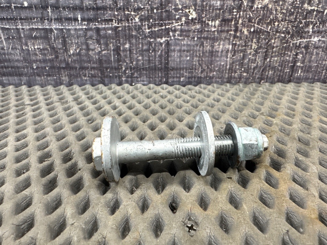 Болт развальный, 710 рублей, Красноярск